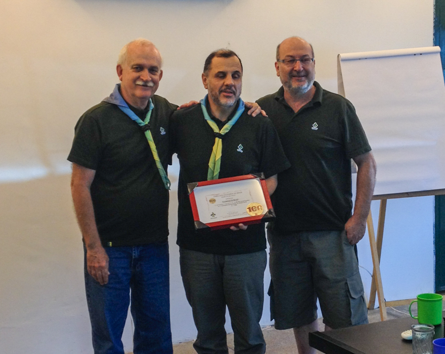 Diretoria Executiva Nacional recebe Moeda Comemorativa do 1º Centenário do Escotismo em SP