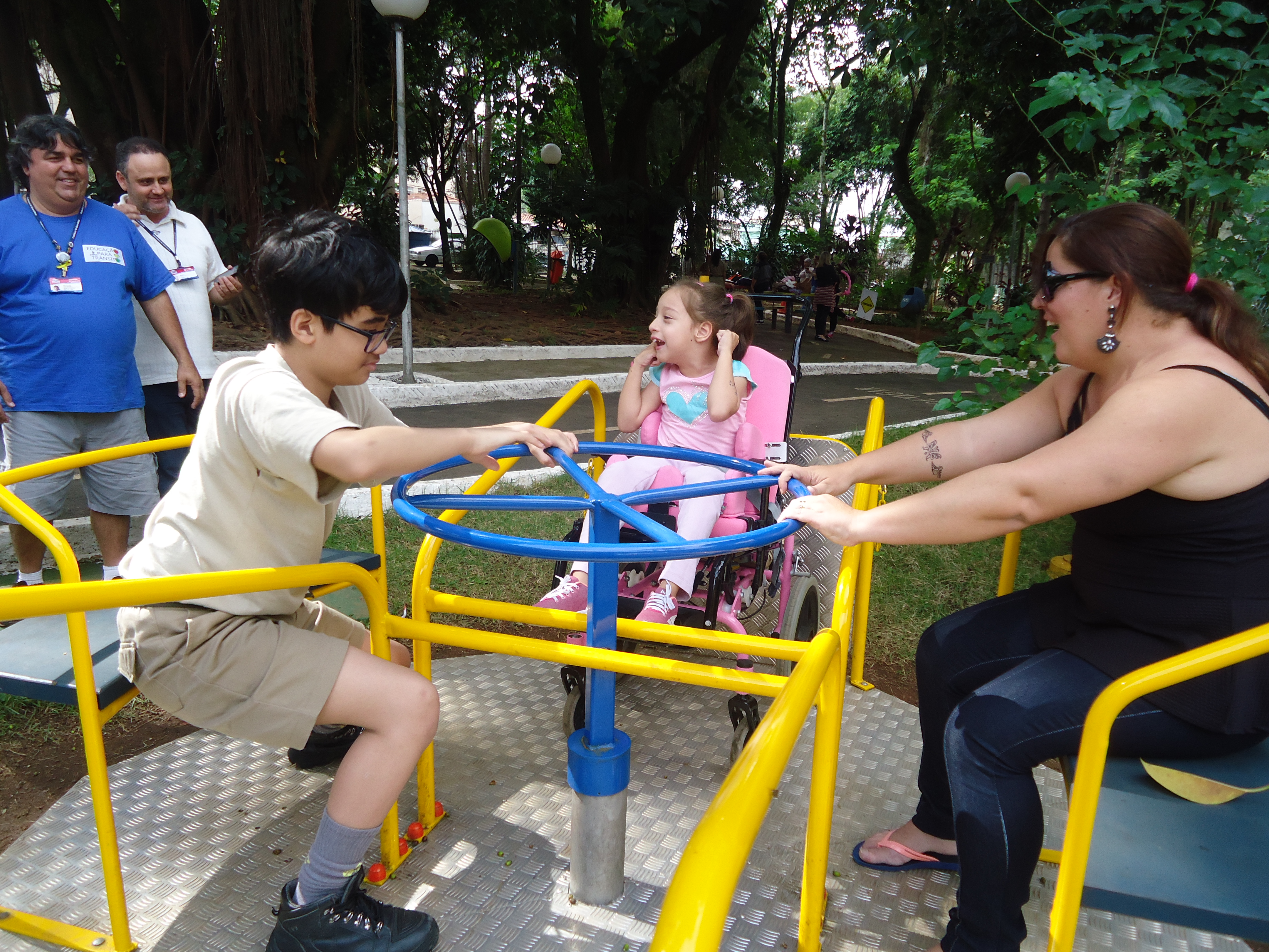 Piquenique Inclusivo como parte das comemorações da Semana Mundial de Brincar