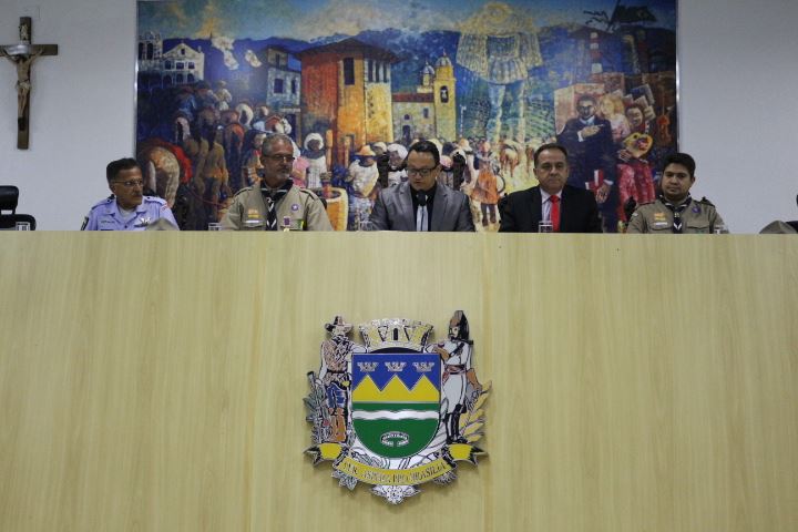 Câmara de Taubaté/SP faz sessão solene em comemoração ao Jubileu de Ouro do GE Amizade - 66/SP