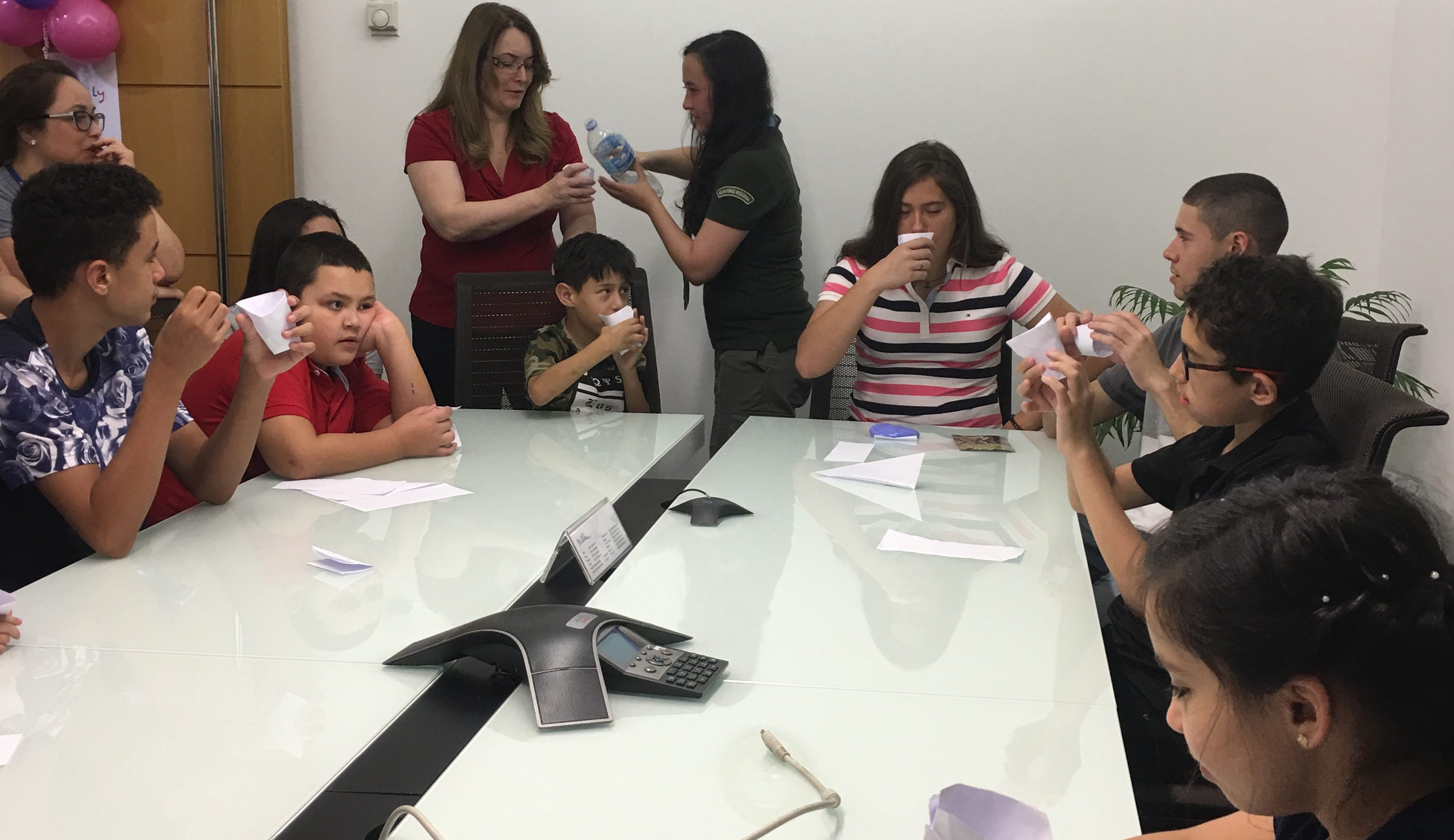 Empresa Milliken do Brasil recebe atividade escoteira