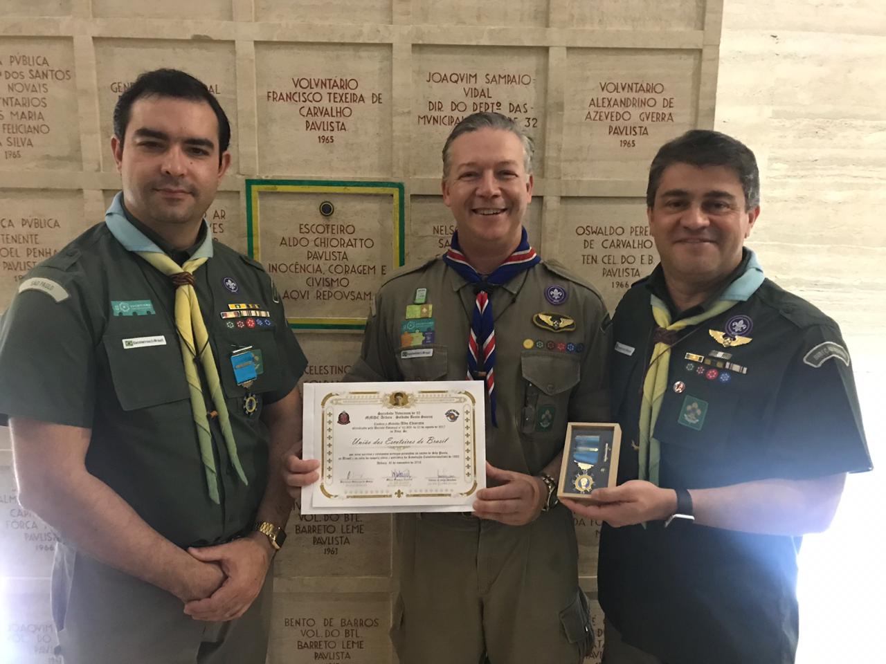 Escoteiros do Brasil – Região de São Paulo recebem Medalhas Aldo Chioratto e Gov. Pedro de Toledo