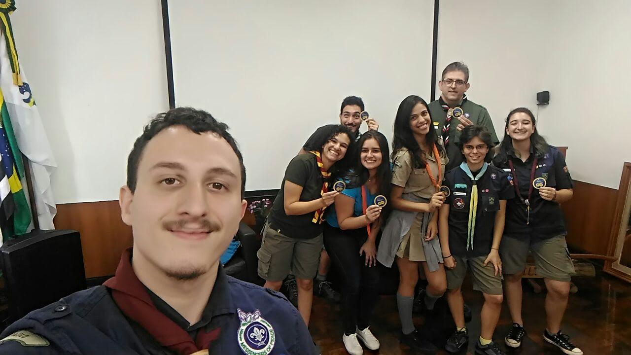 Conversa Temática: Modelos horizontais na gestão da UEL: pais, jovens e  voluntários