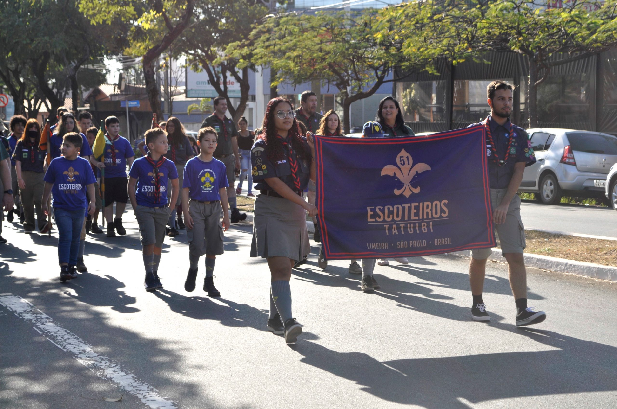 Grupos escoteiros participam do Desfile Cívico de 9 de julho