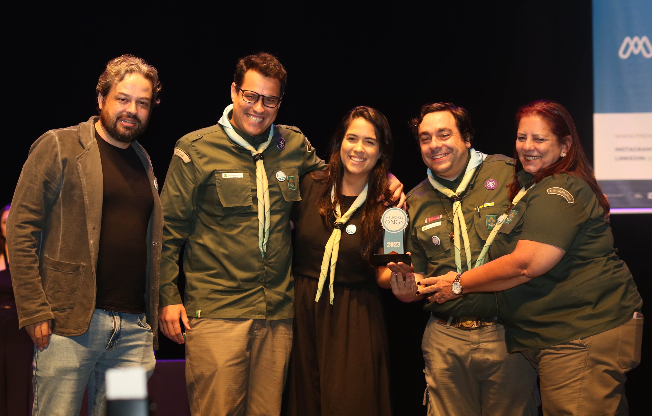 Diretoria Regional de São Paulo, representa Escoteiros do Brasil em Premiação das 100 Melhores ONGs
