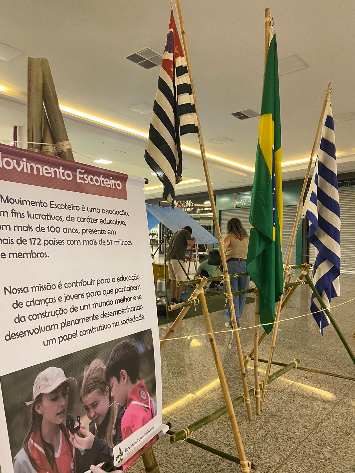 Semana Escoteira movimento shopping em São José dos Campos