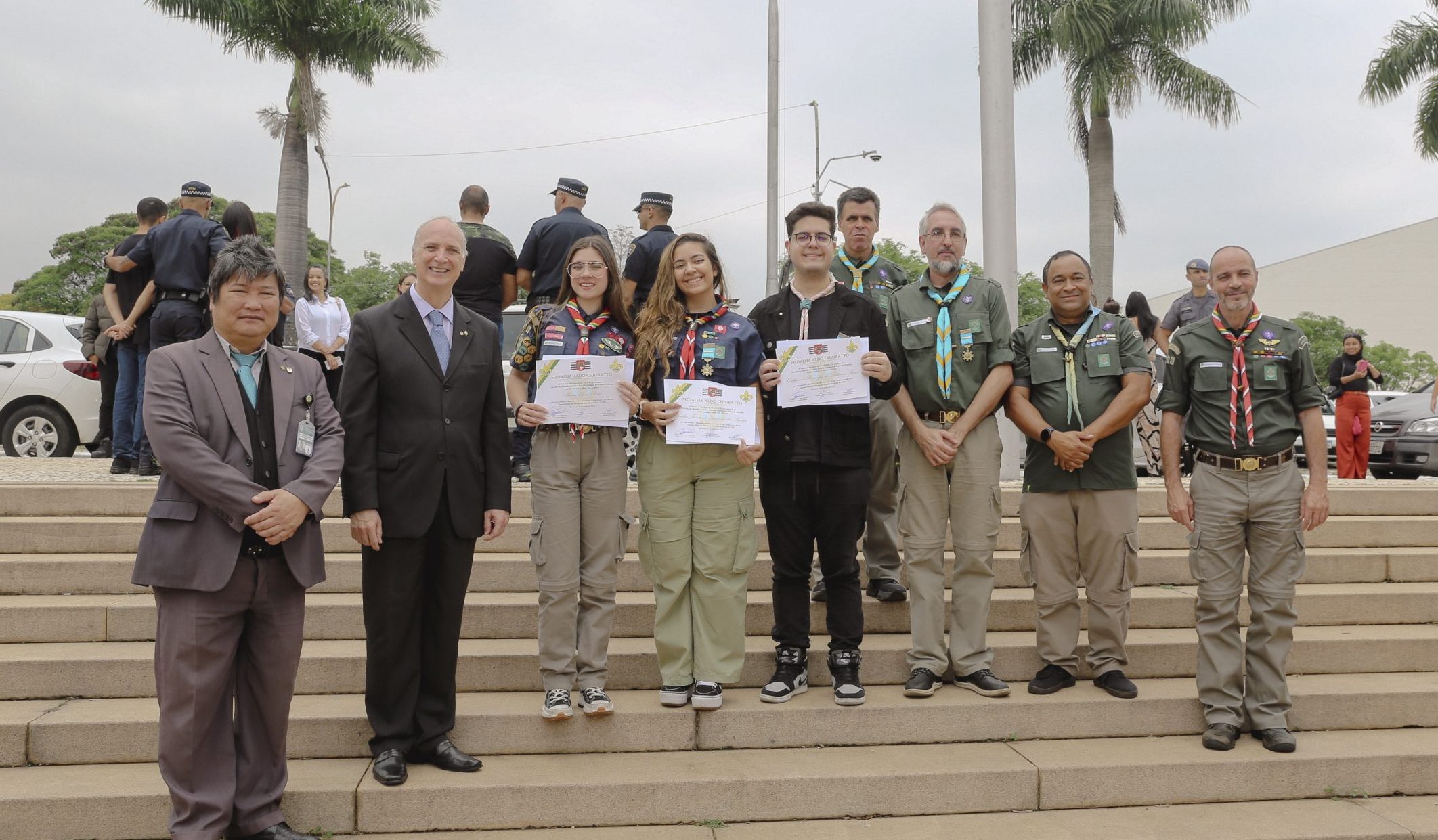 Escoteiros são homenageados em cerimônia do Dia do Servidor Público em São Paulo