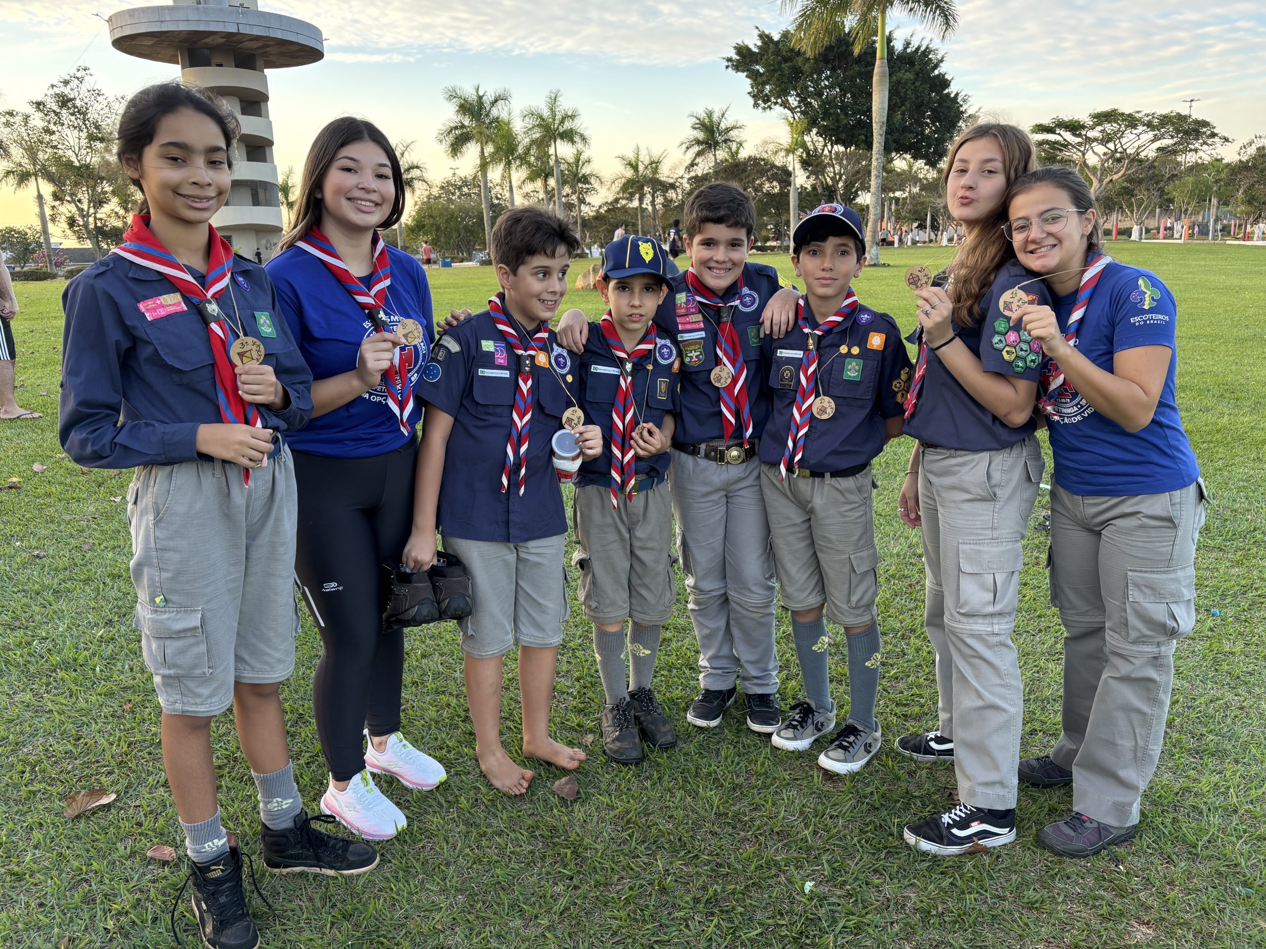 Jovens Escoteiros promovem campeonato de pipas em Itapetininga