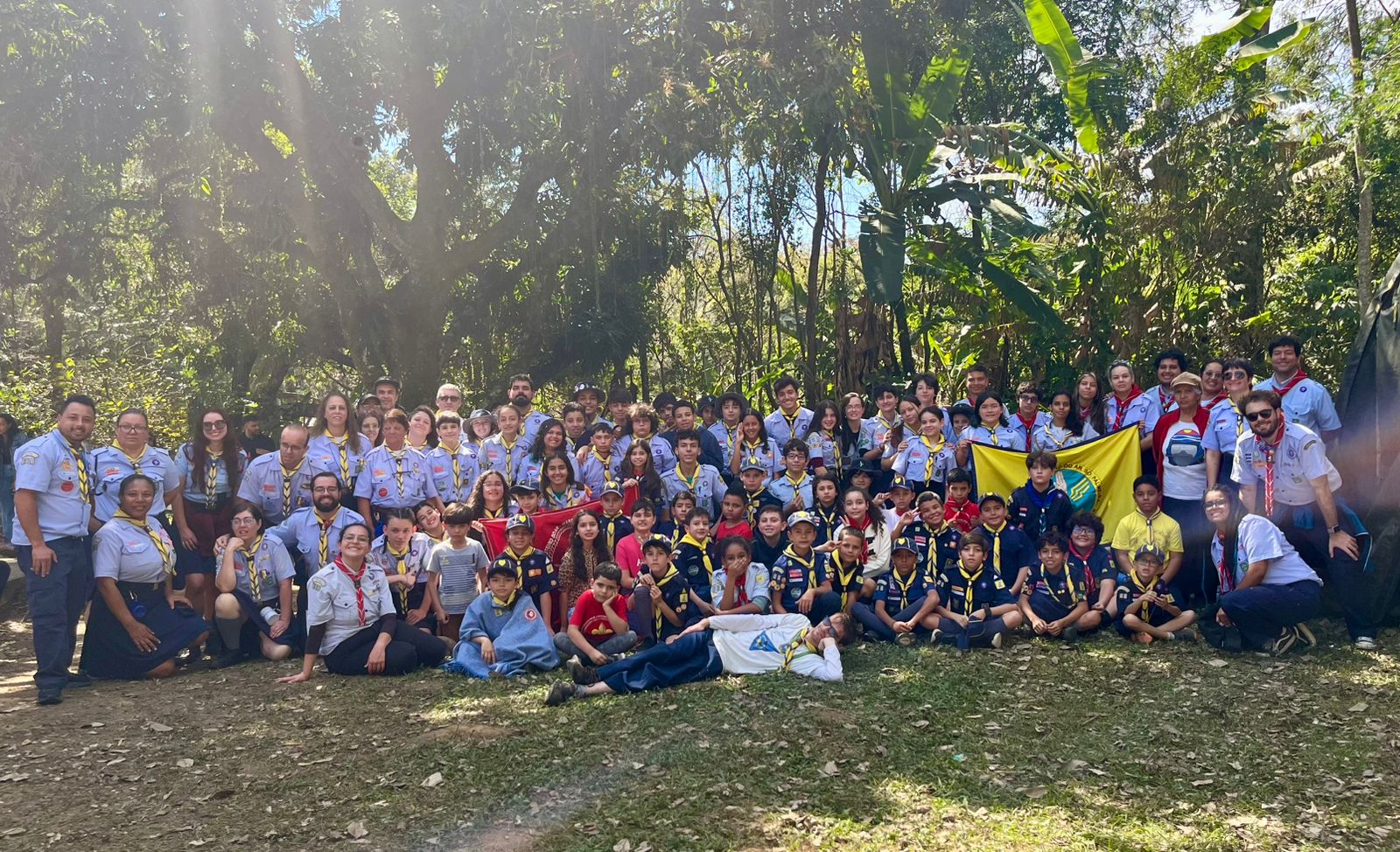 GEArs comemoram aniversário conjunto com acampamento temático