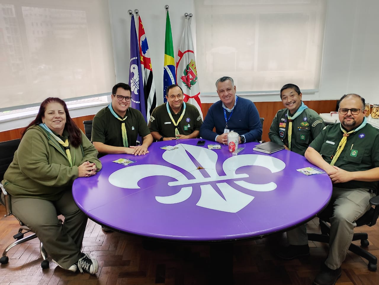 Subprefeito da Sé visita a Casa do Escoteiro