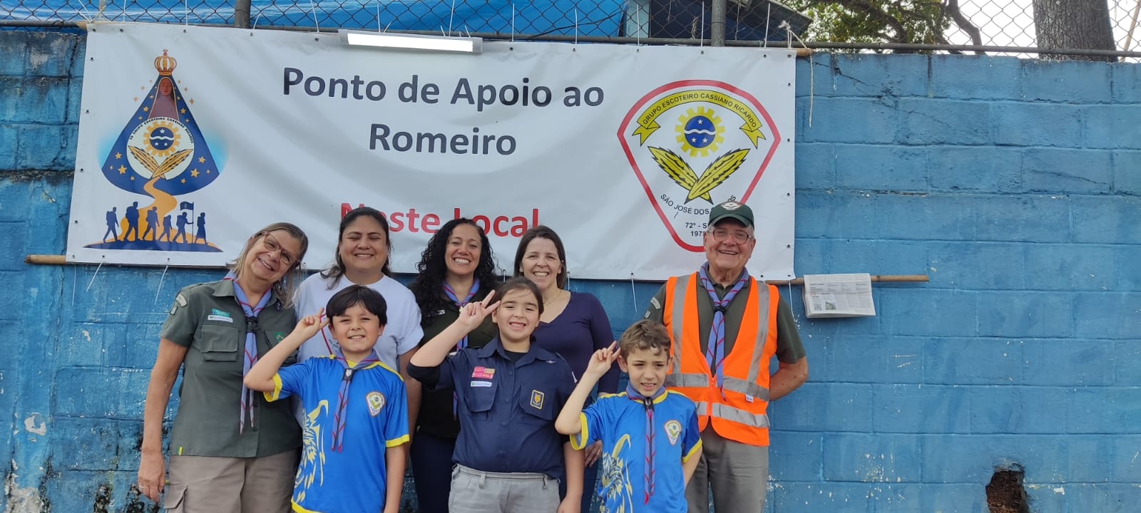 Grupos Escoteiros participam de ações de apoio aos romeiros em São José dos Campos