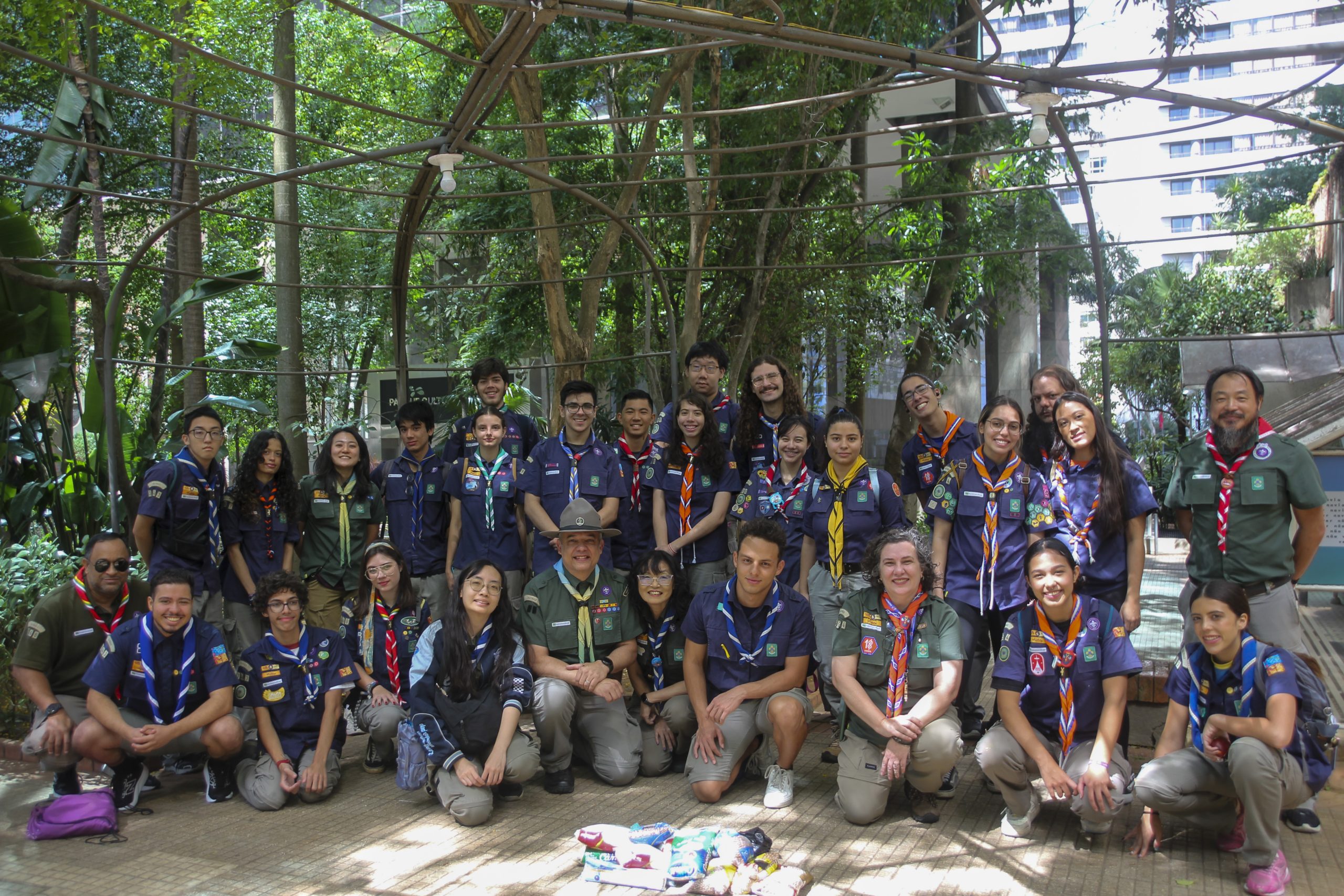 Pioneiros do 3º Distrito Escoteiro de São Paulo realizam atividade distrital na Avenida Paulista