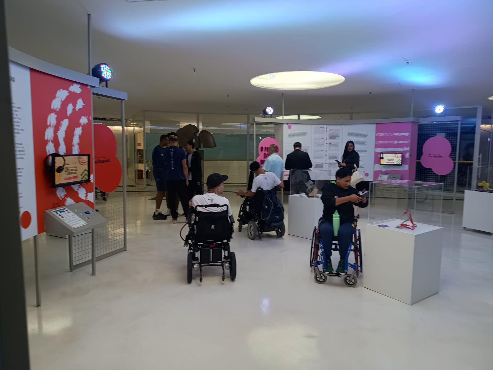 Escoteiros do Brasil – Região São Paulo participam da abertura da exposição “CPB 30 anos – O Brasil que inspira o mundo”