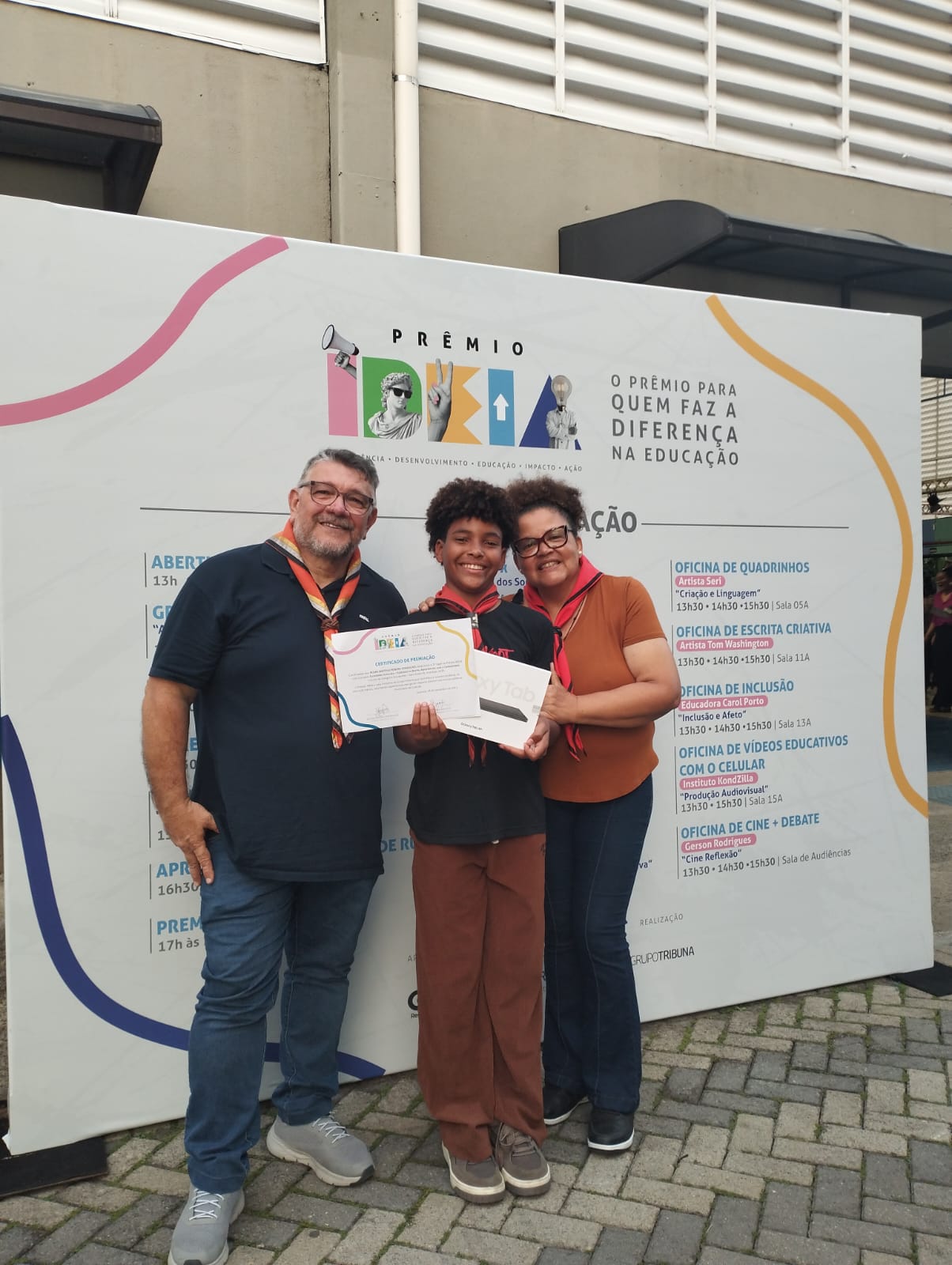 Escoteiro do Guarujá recebe Prêmio IDEIA