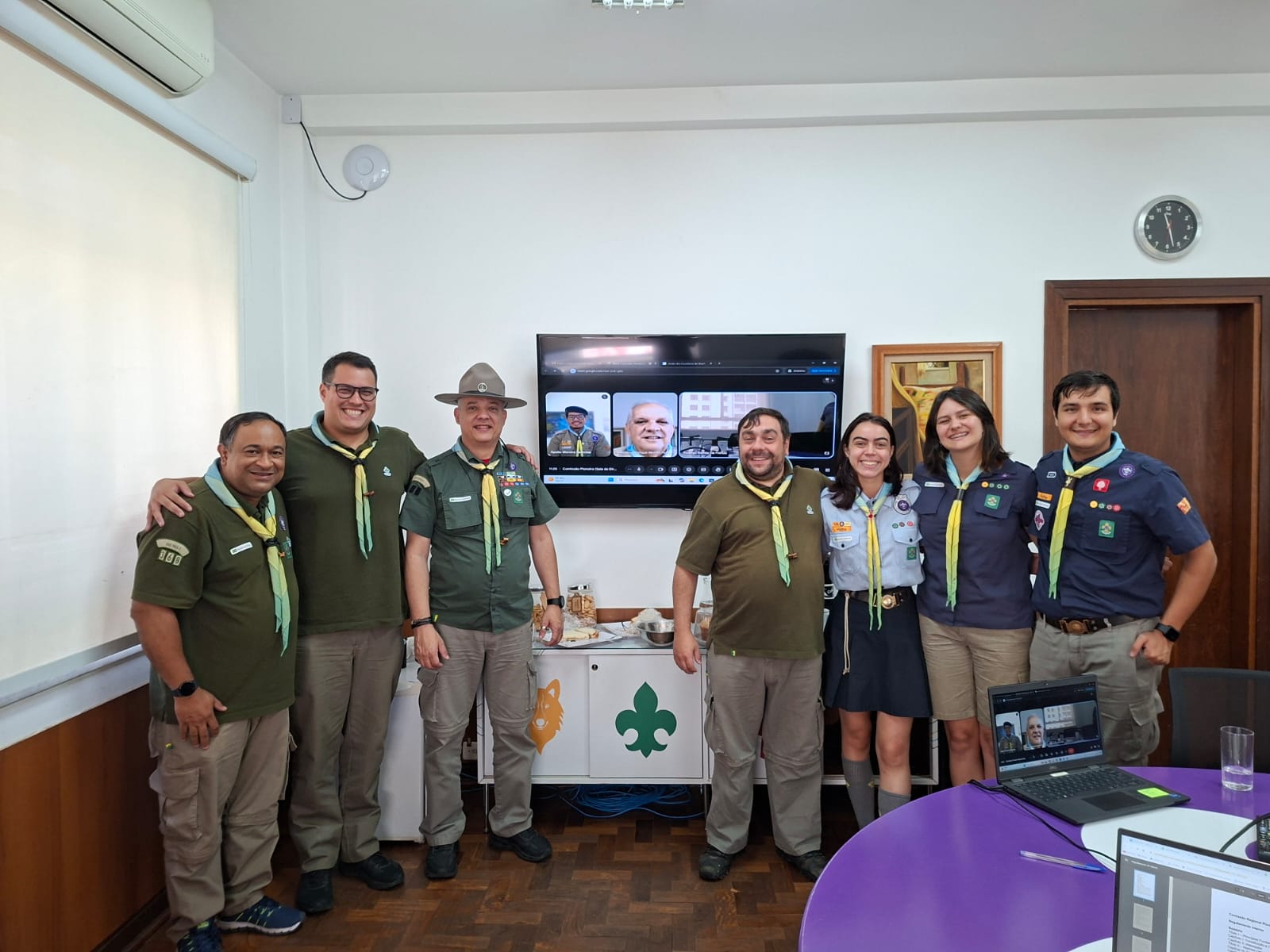 Reunião de alinhamento fortalece parceria entre Comissão Pioneira e Diretoria Regional